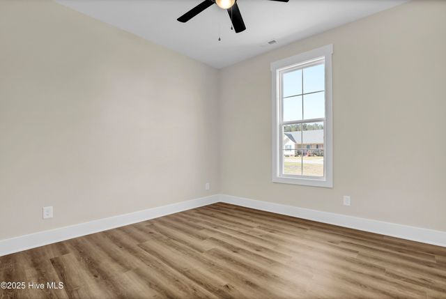 210 E Ridge Court, Jacksonville, NC 28540