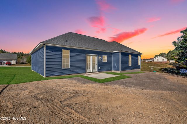 210 E Ridge Court, Jacksonville, NC 28540