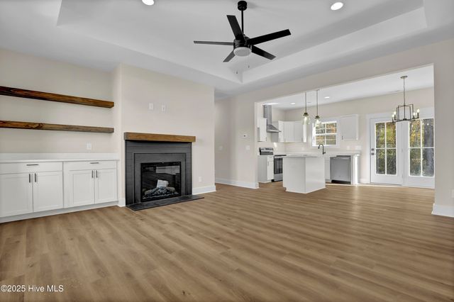 210 E Ridge Court, Jacksonville, NC 28540