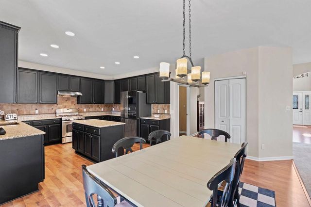 1866 River Lakes ROAD, Oconomowoc, WI 53066