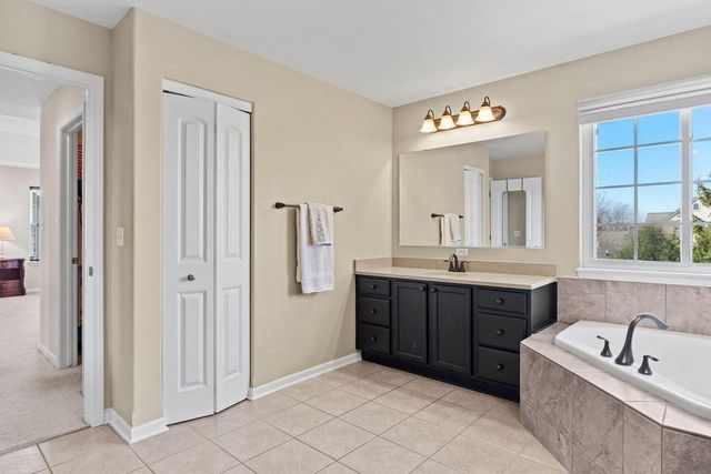 1866 River Lakes ROAD, Oconomowoc, WI 53066