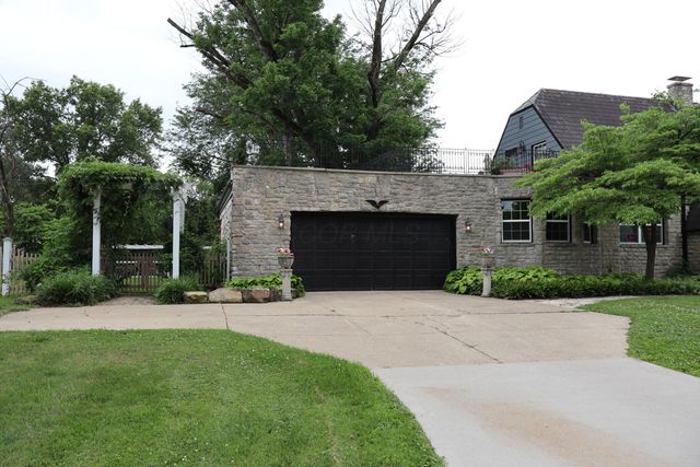 75 Church Street, Ashville, OH 43103