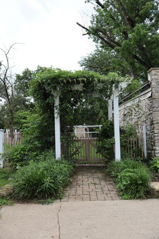 75 Church Street, Ashville, OH 43103