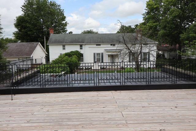 75 Church Street, Ashville, OH 43103
