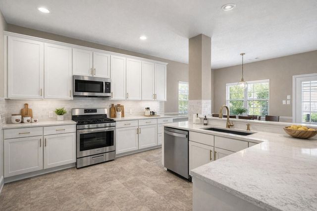 2710 Taos Trail, Deer Park, TX 77536