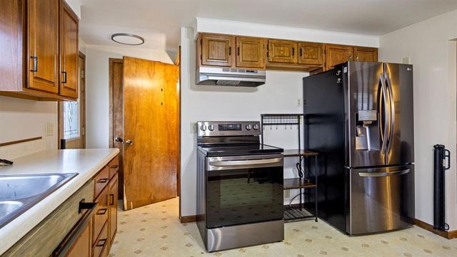 328 3rd Avenue, Chippewa Falls, WI 54729