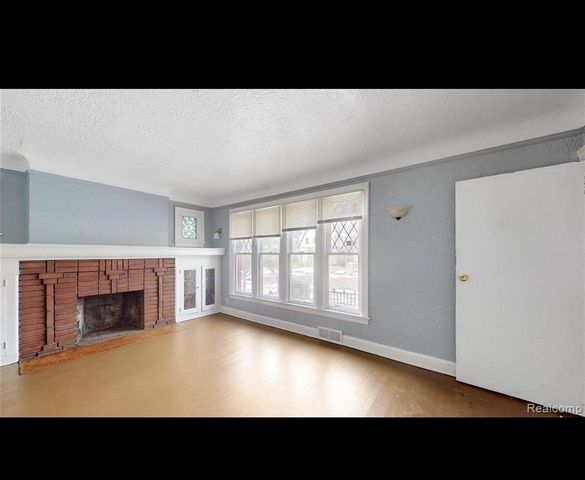 15922 Turner Street, Detroit, MI 48238