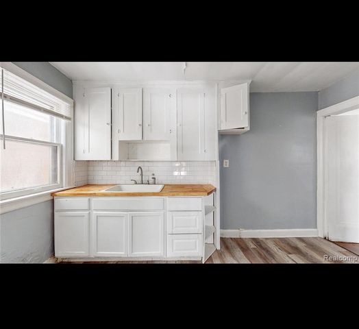 15922 Turner Street, Detroit, MI 48238