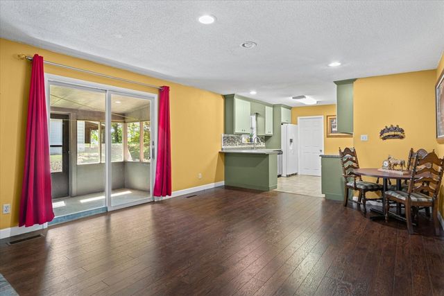 180 Wildwood Drive, Chatsworth, GA 30705