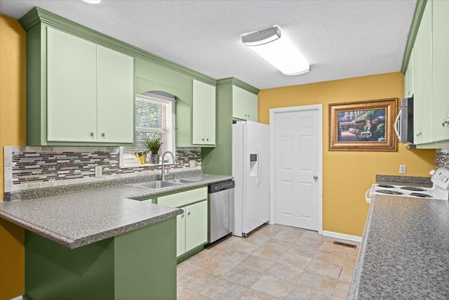 180 Wildwood Drive, Chatsworth, GA 30705