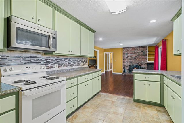 180 Wildwood Drive, Chatsworth, GA 30705