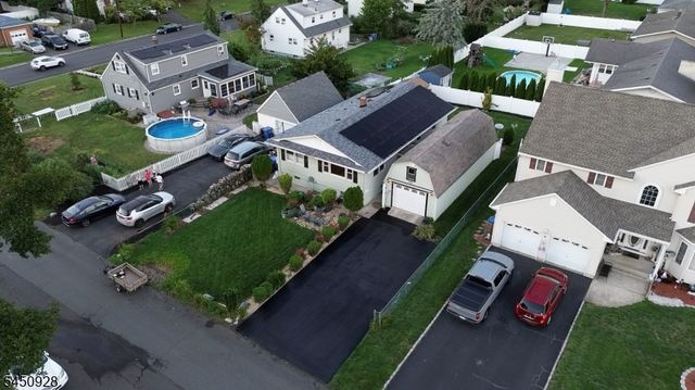 150 Farragut Ave, Middlesex Boro, NJ 08846