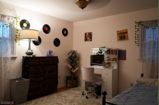 150 Farragut Ave, Middlesex Boro, NJ 08846