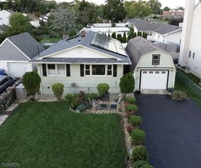 150 Farragut Ave, Middlesex Boro, NJ 08846
