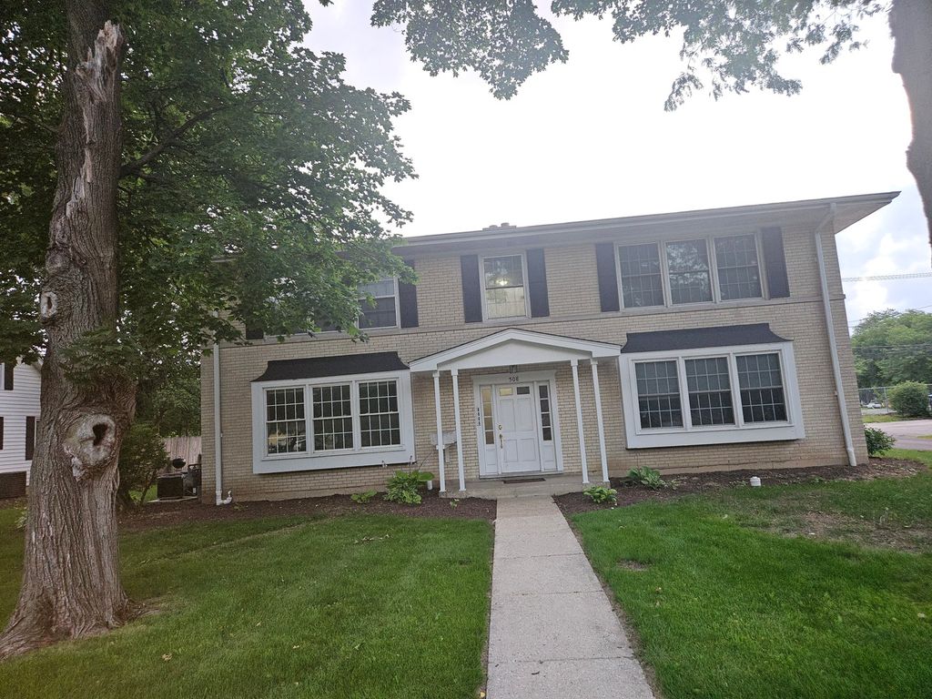 508 Anderson Boulevard 1, Geneva, IL 60134