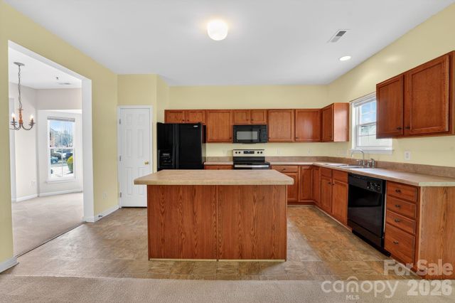 4914 Sunburst Lane, Charlotte, NC 28213