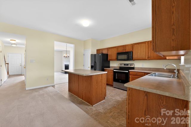 4914 Sunburst Lane, Charlotte, NC 28213