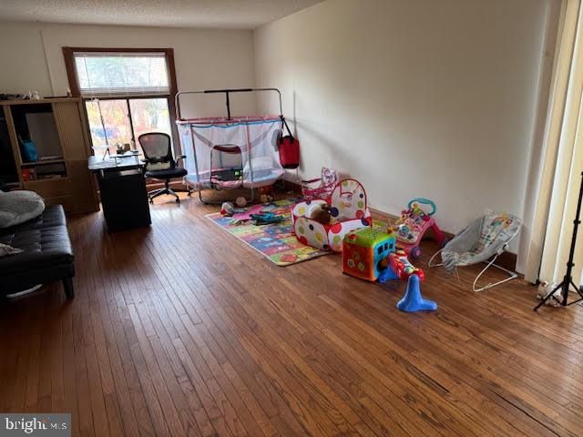 11 ROBERTSON RD, East Windsor, NJ 08520