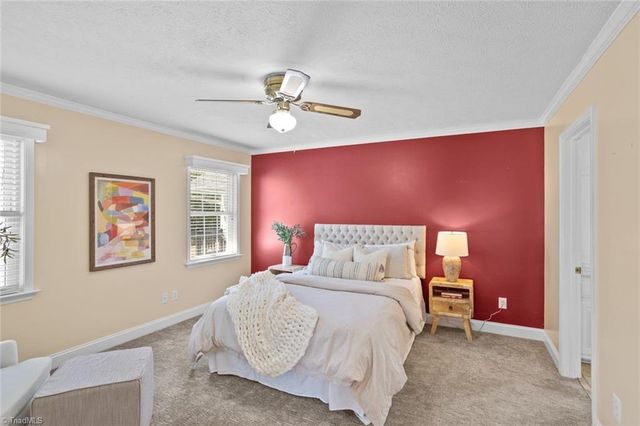 160 Royal View Drive 2, Pinnacle, NC 27043