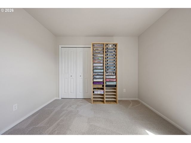 2743 V St, Springfield, OR 97477