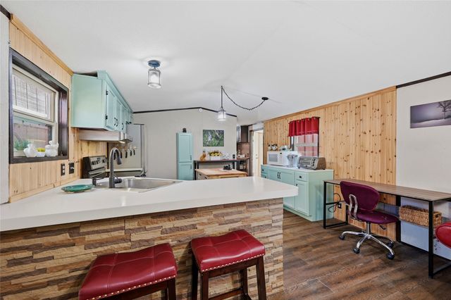 48 Ivanhoe Drive, Gordonville, TX 76245