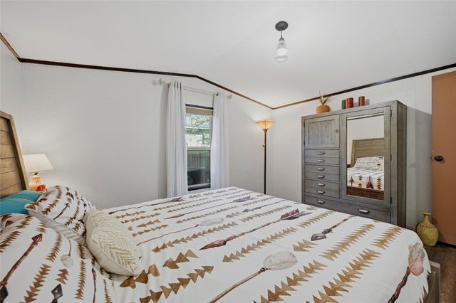 48 Ivanhoe Drive, Gordonville, TX 76245