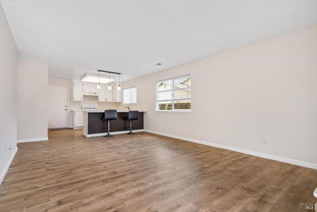 203 Fauna Ave, Rohnert Park, CA 94928