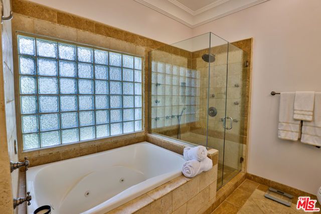 9969 Westwanda Drive, Beverly Hills, CA 90210