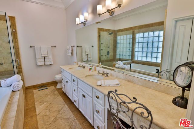 9969 Westwanda Drive, Beverly Hills, CA 90210