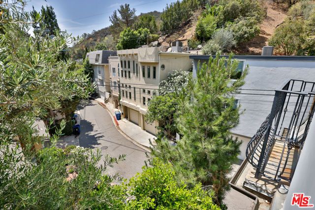 9969 Westwanda Drive, Beverly Hills, CA 90210