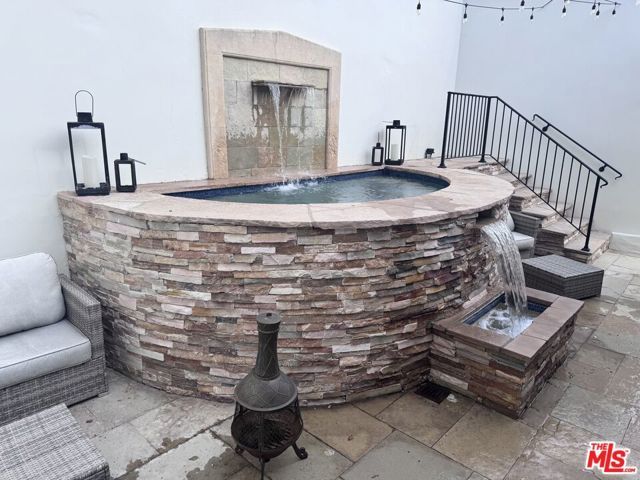 9969 Westwanda Drive, Beverly Hills, CA 90210