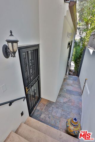 9969 Westwanda Drive, Beverly Hills, CA 90210