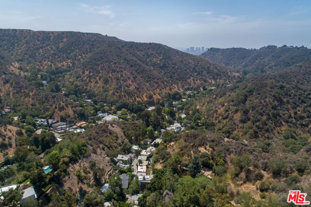 9969 Westwanda Drive, Beverly Hills, CA 90210