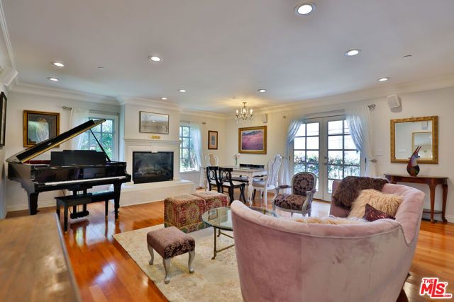 9969 Westwanda Drive, Beverly Hills, CA 90210