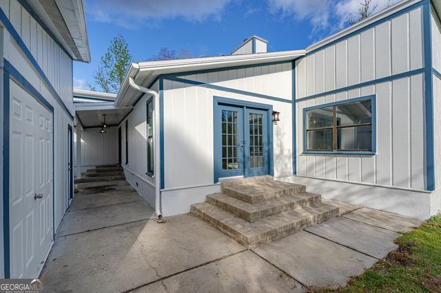 104 Cardinal Street, Woodbine, GA 31569