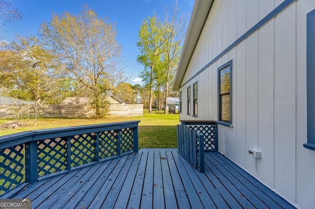 104 Cardinal Street, Woodbine, GA 31569