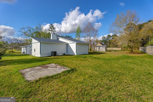 104 Cardinal Street, Woodbine, GA 31569