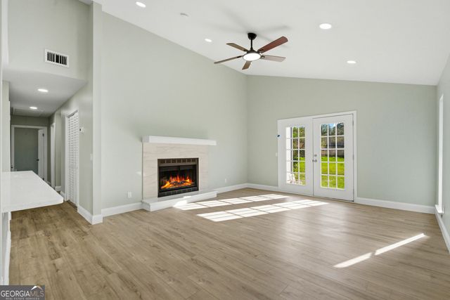 104 Cardinal Street, Woodbine, GA 31569