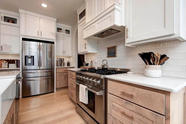 521 N Kilkenny Way, Nixa, MO 65714