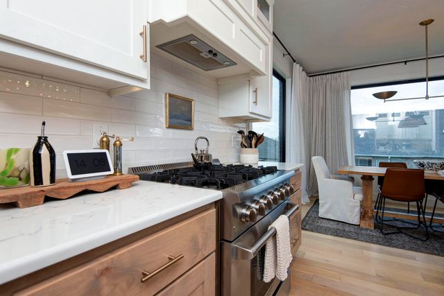 521 N Kilkenny Way, Nixa, MO 65714