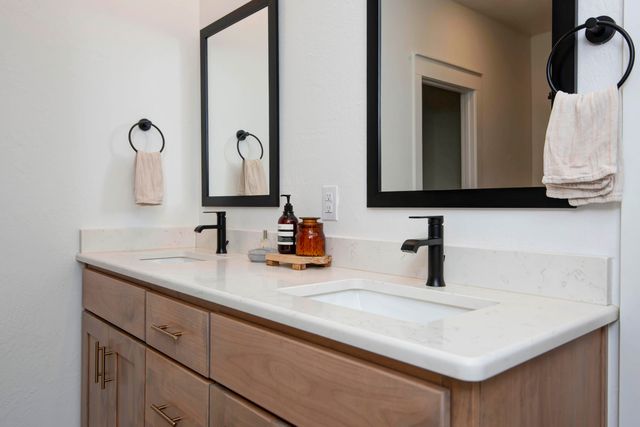 521 N Kilkenny Way, Nixa, MO 65714