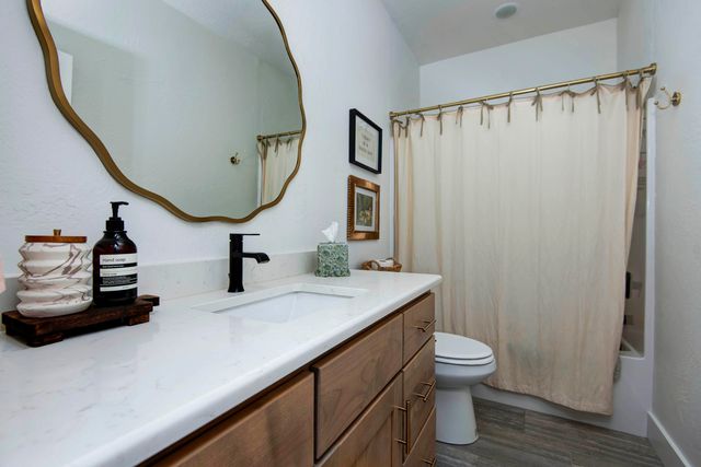 521 N Kilkenny Way, Nixa, MO 65714