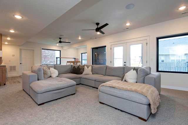 521 N Kilkenny Way, Nixa, MO 65714