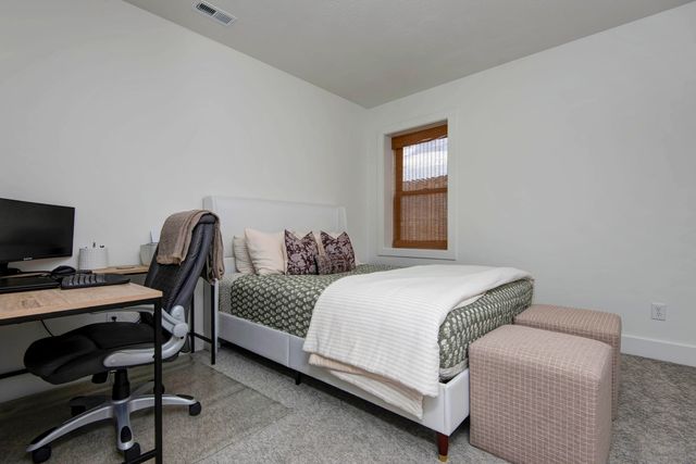 521 N Kilkenny Way, Nixa, MO 65714