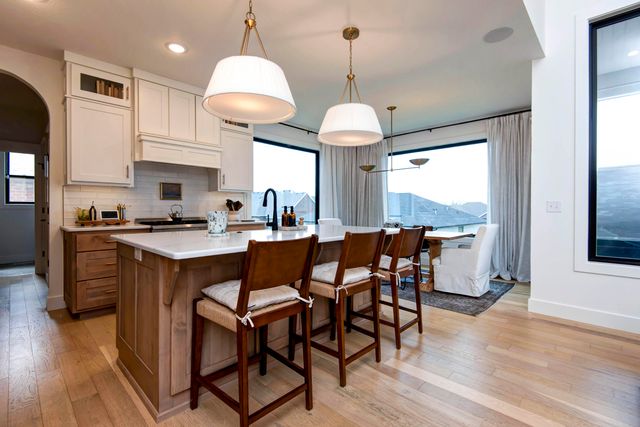 521 N Kilkenny Way, Nixa, MO 65714