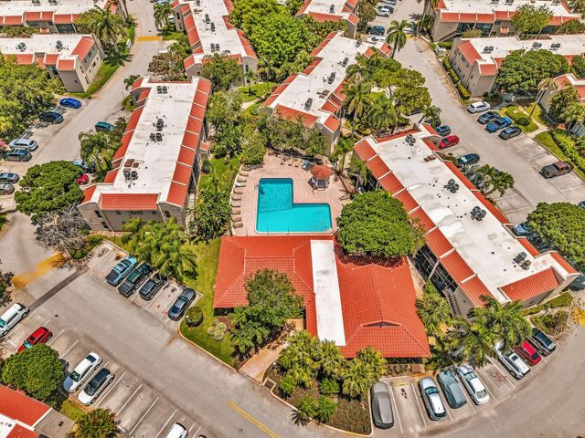 5314 NE 6 Avenue E20, Oakland Park, FL 33334
