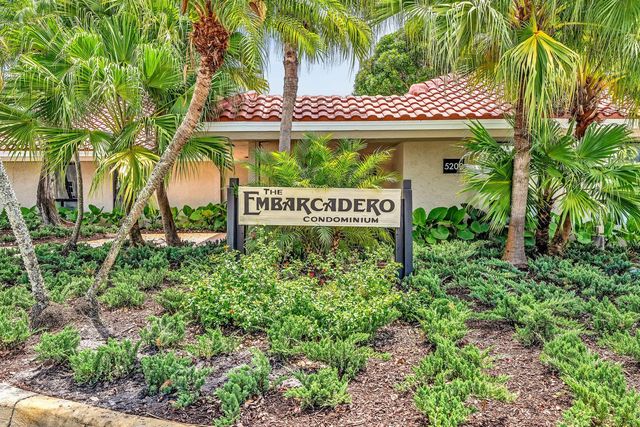 5314 NE 6 Avenue E20, Oakland Park, FL 33334