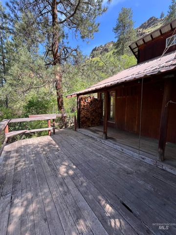 545 Getta Creek Rd, Cottonwood, ID 83522
