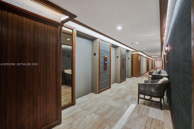 1000 Quayside Ter 805, Miami, FL 33138