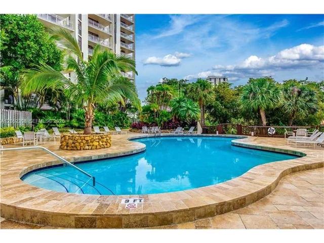 1000 Quayside Ter 805, Miami, FL 33138